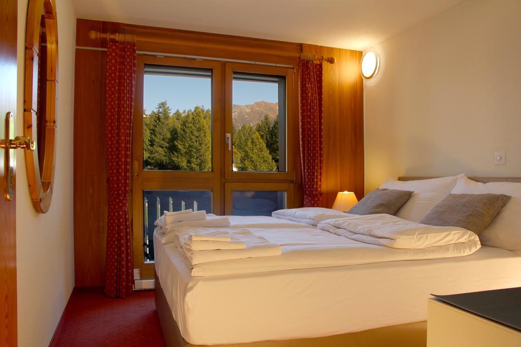 Aparthotel Ambassador Bellwald Quarto foto